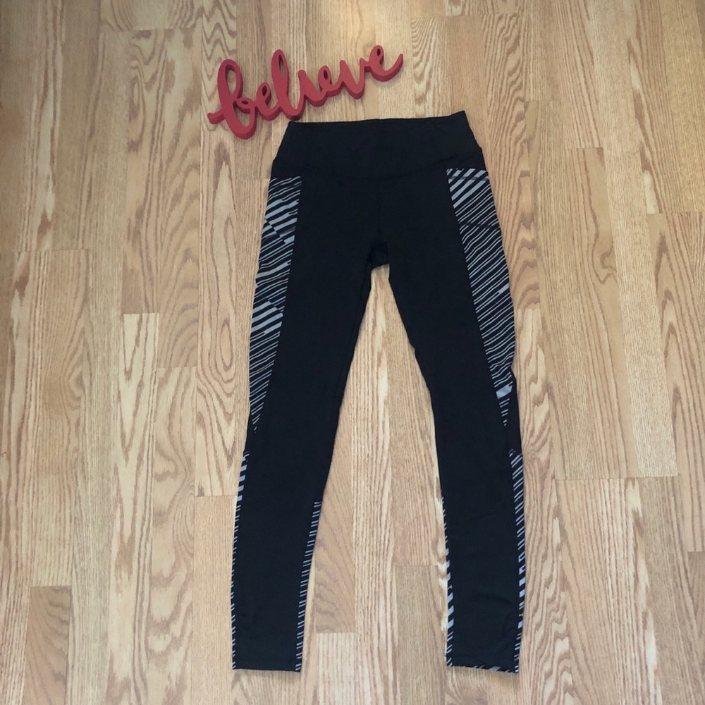Work it Black Athletic Leggings size S